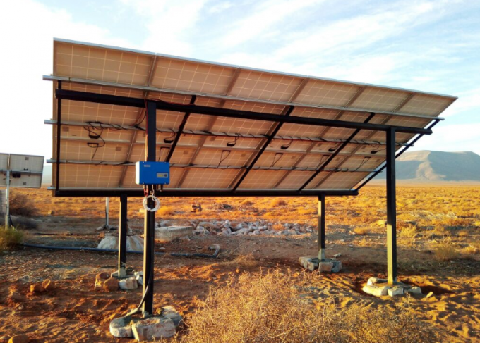 Solarpumpen-Prüfer des einphasig-2.2kw errichtet in DC-Schalter/in genügenden Verbindungsstücken MC4
