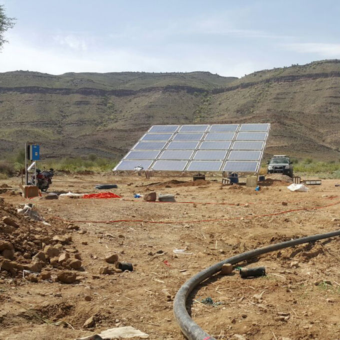 IP65 wasser-Pumpen-System-Haus des Entwurfs-4kw versenkbares Solarmit in Algerien
