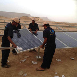 China Dreiphasen-angetriebenes 380v Solarbewässerungssystem, Solarwohle Pumpen-Ausrüstung des wasser-22kw fournisseur